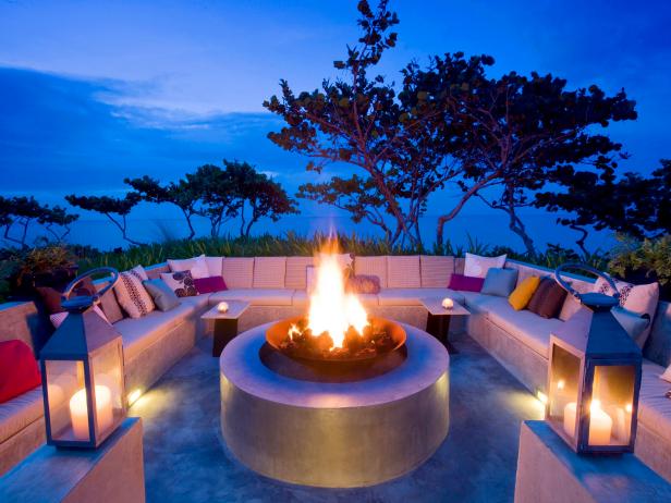 Cozy Resort-Style Fire Pit