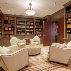 Traditional Library is a Cozy Reading Spot