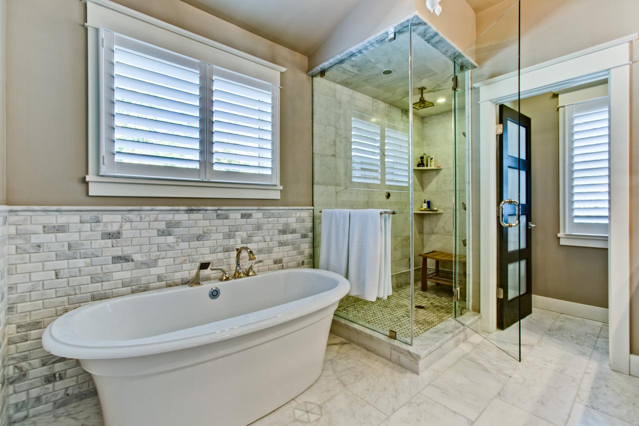  Master  Bathrooms  HGTV