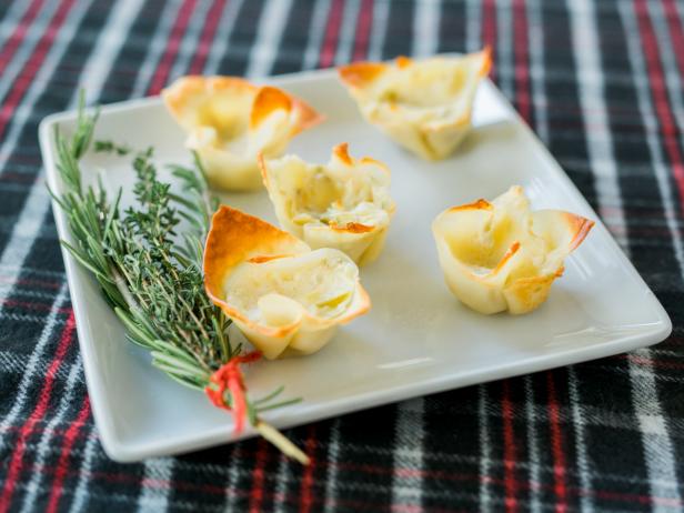 Artichoke and Cheese Bites in Wonton Shells