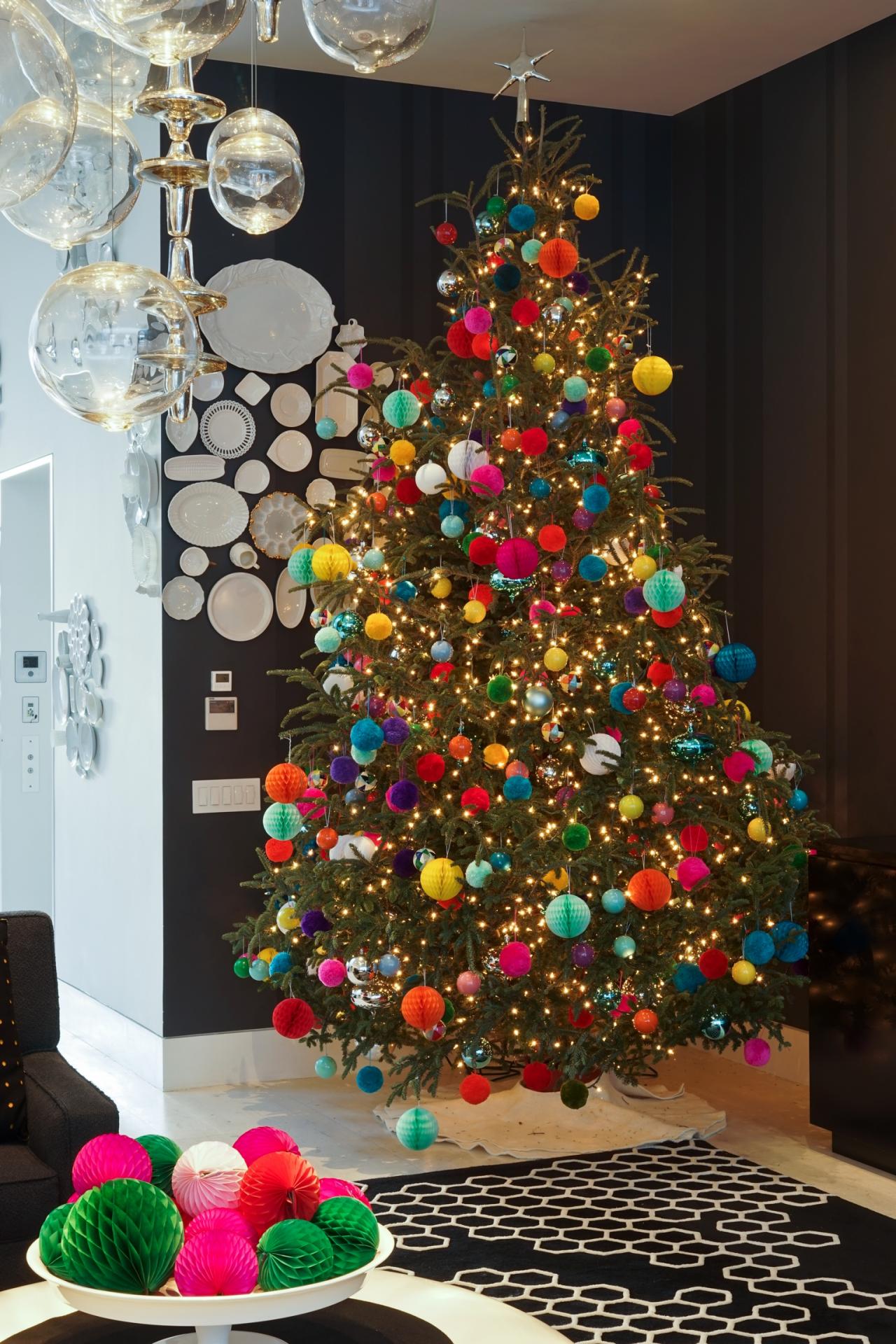 How to Decorate a Christmas Tree | HGTV's Decorating & Design Blog | HGTV