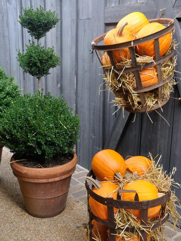 pumpkins in baskets