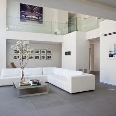 Modern Living Space is Perfect Backdrop for Art