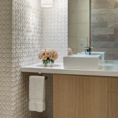 Play of Textures Defines Modern Bathroom