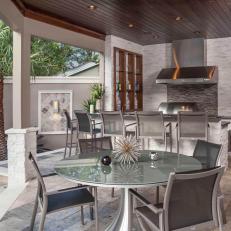 A Contemporary Outdoor Dining Space Fit for a Crowd