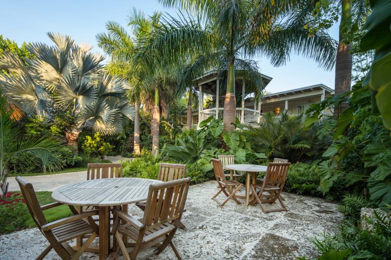 Tropical Outdoor Dining Area 