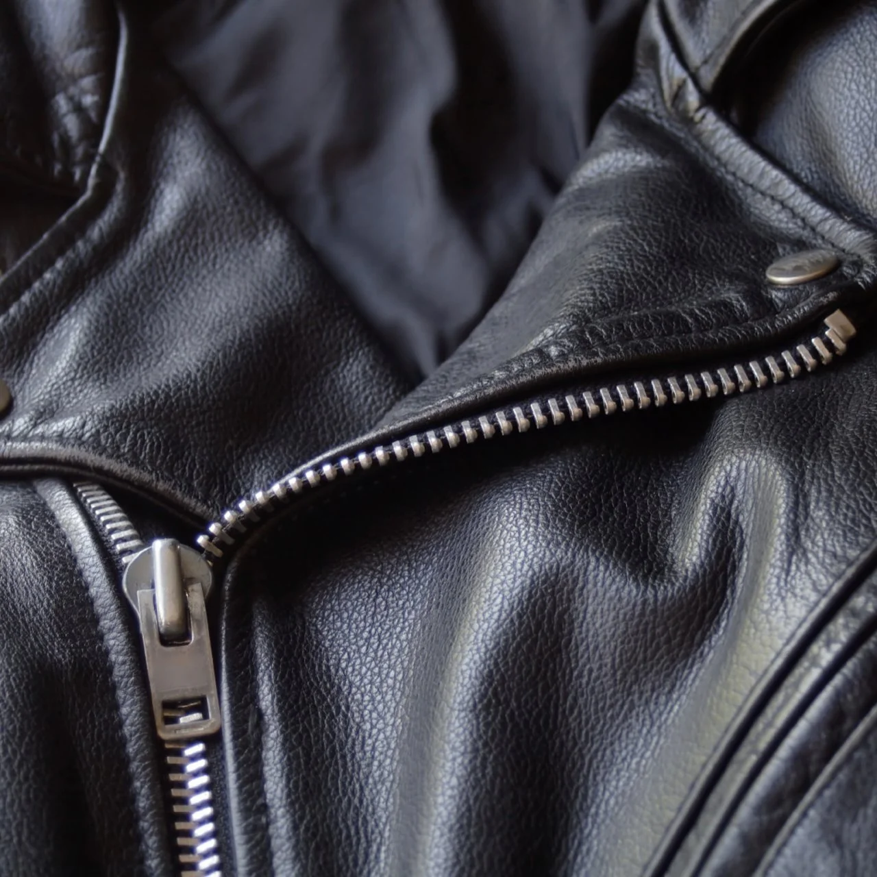 Can you wash a leather jacket hotsell