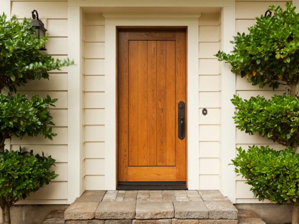 The Pros And Cons Of A Wood Front Door Diy - Diy Paint Front Door Black