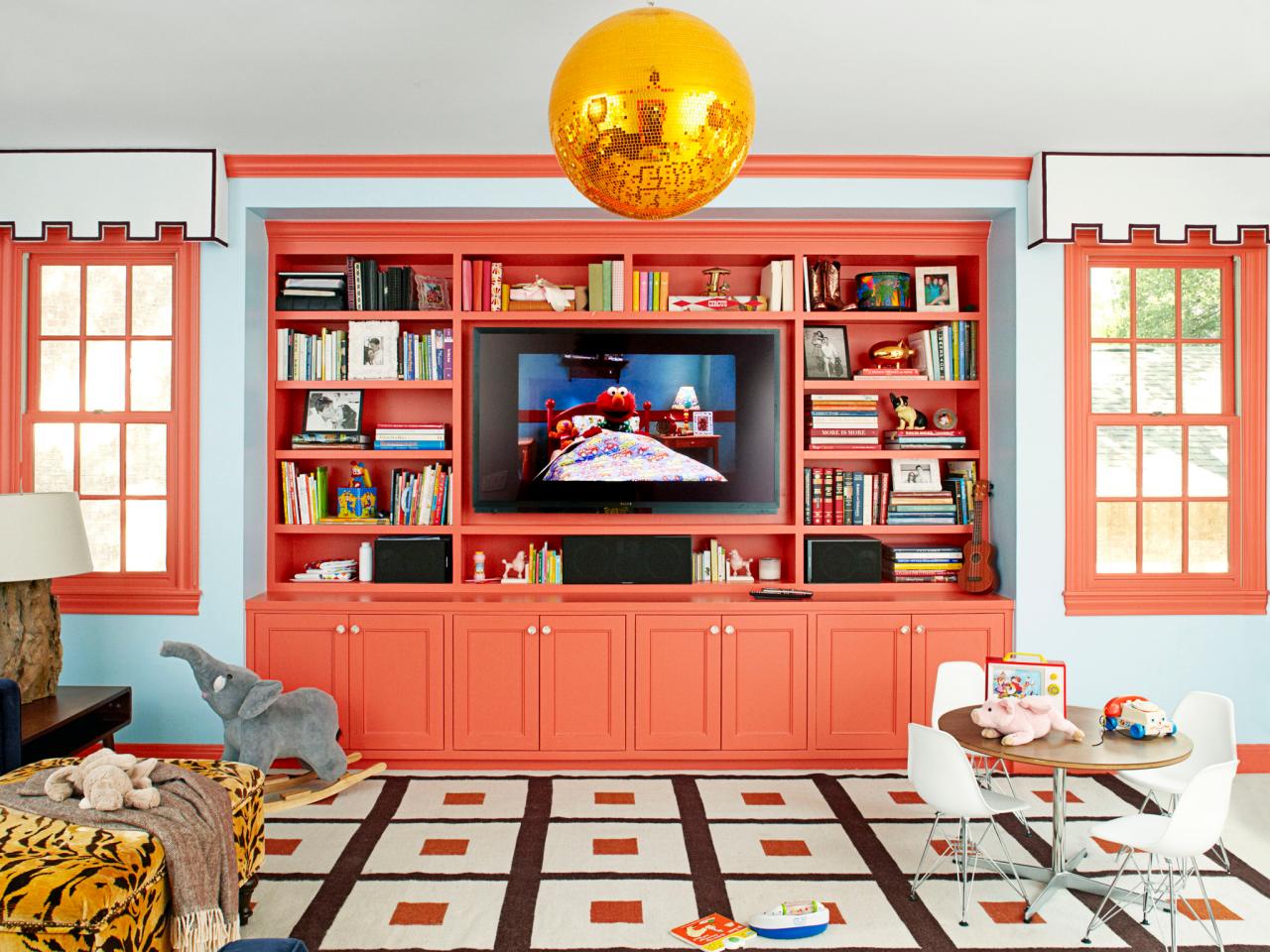 https://hgtvhome.sndimg.com/content/dam/images/hgtv/fullset/2016/1/27/0/RX-HGMAG038_Be-More-Daring-038-disco-ball.jpg.rend.hgtvcom.1280.960.suffix/1453906281358.jpeg