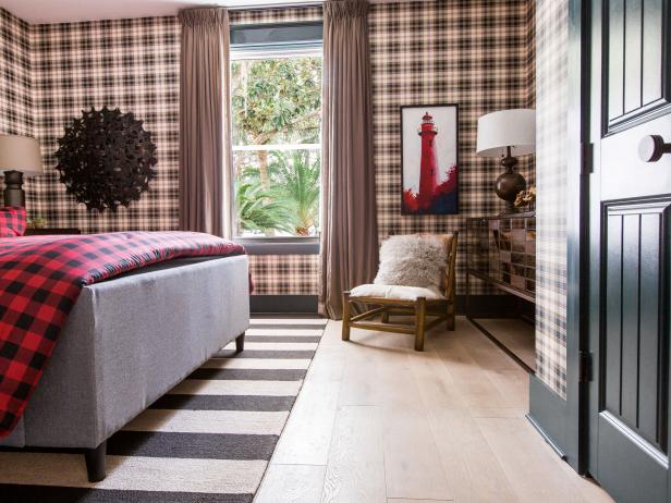 HGTV Dream Home 2017: Plaid Bedroom With Perfect Combination of Colors
