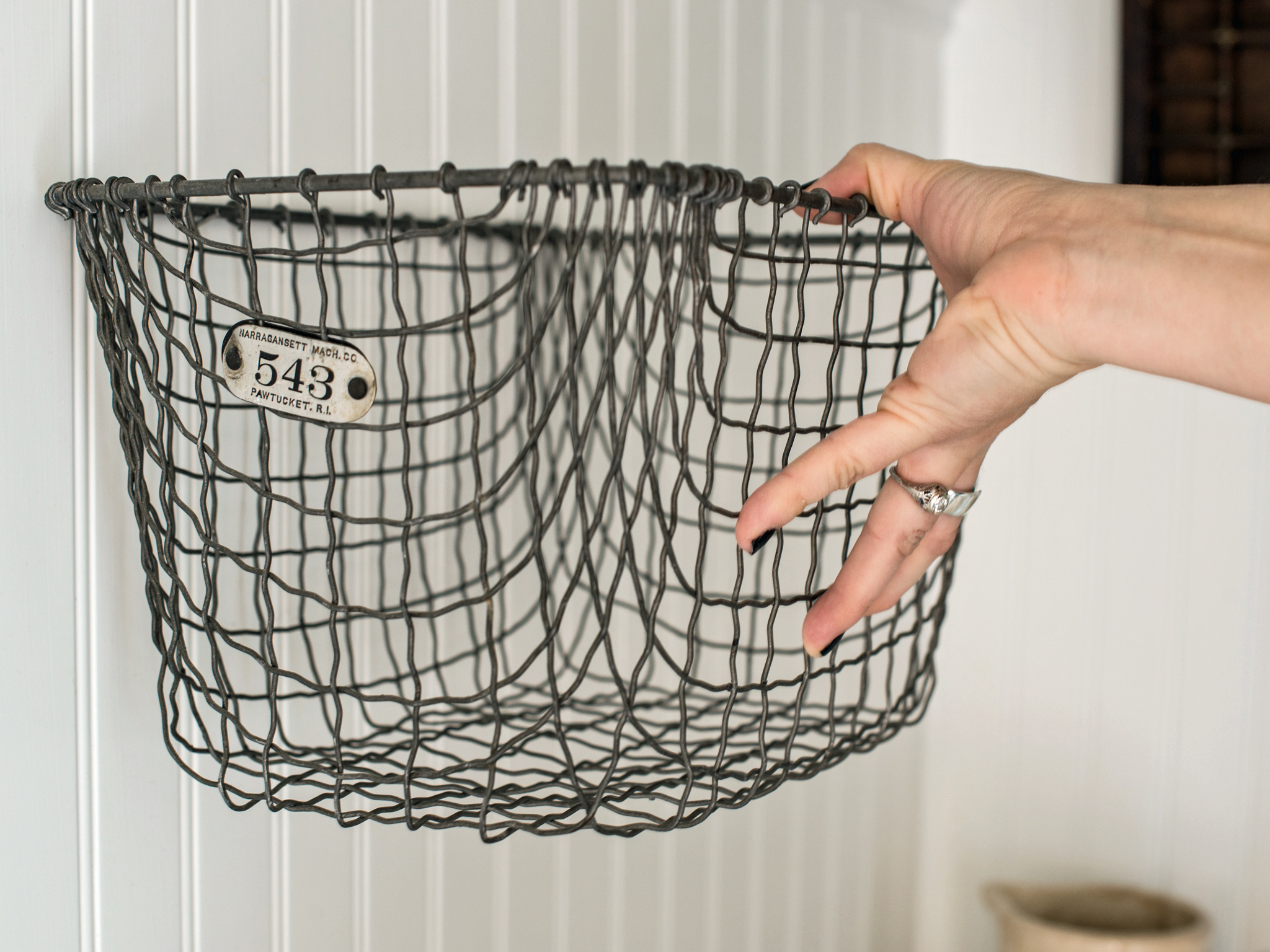 Rustic Wire Wall Basket with two hanging hooks 