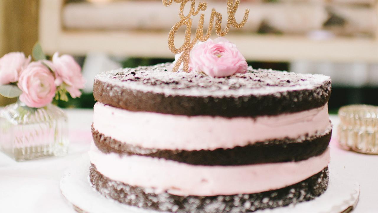 Cheap baby shower cakes top