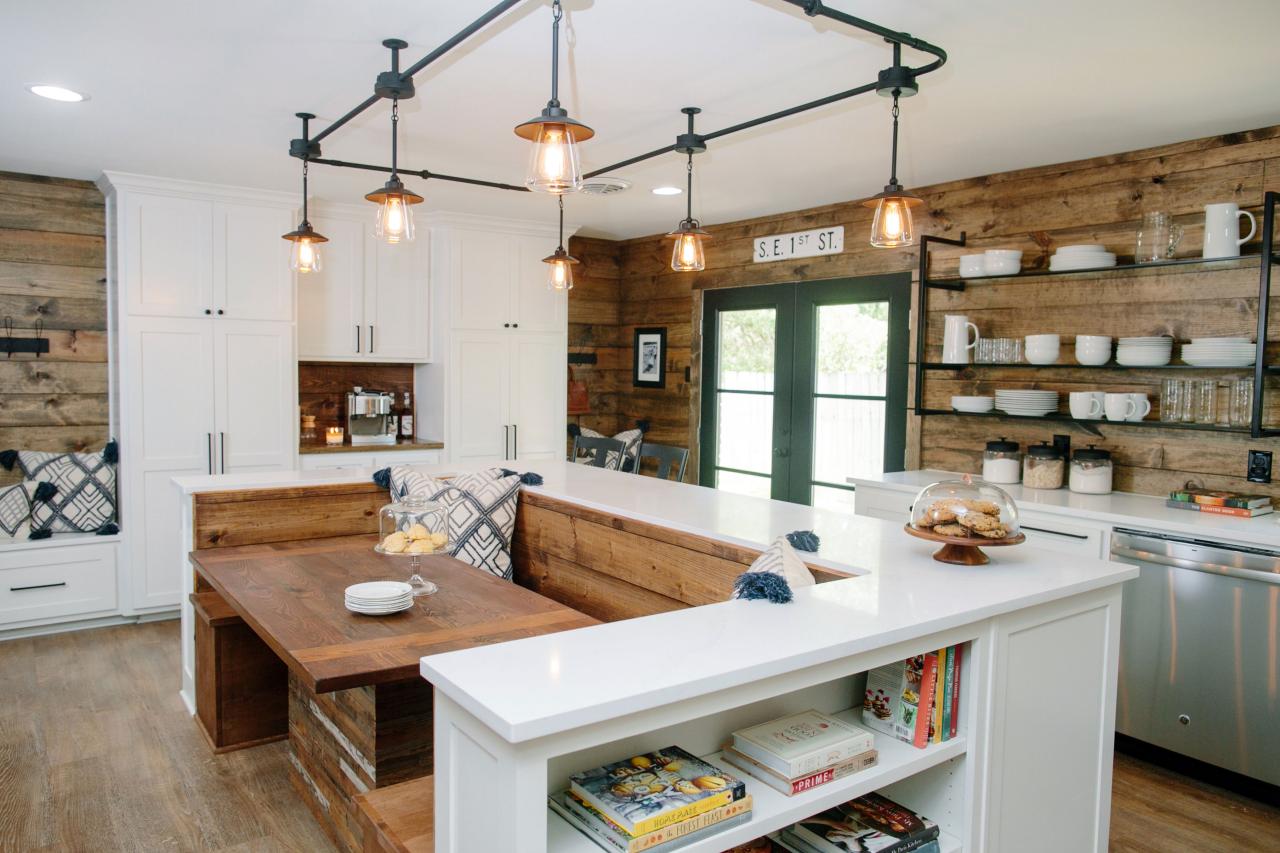 Natural Wood Country Kitchen With Built In Dining Room And