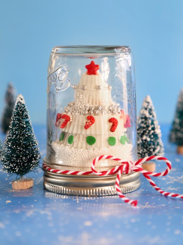 Christmas Tree Snow Globe