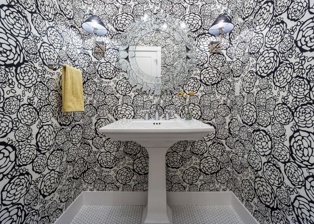 15 Beautiful Reasons To Wallpaper Your Bathroom S Decorating Design Blog - Large Print Wallpaper Bathroom