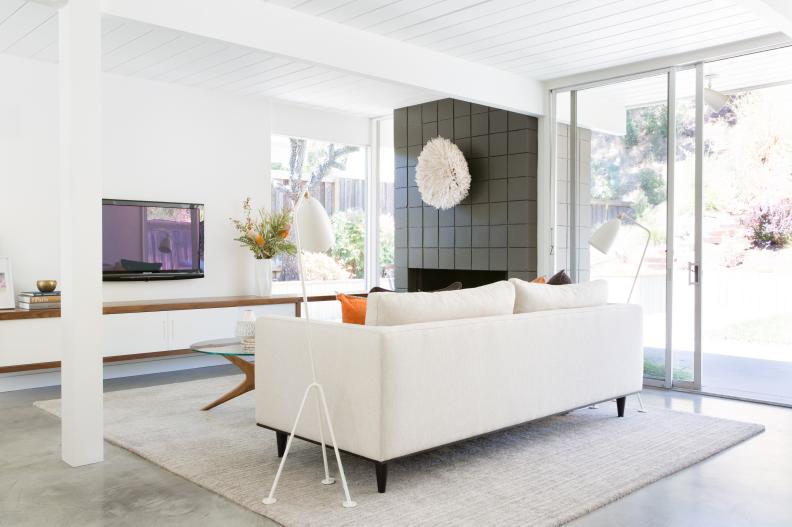 Modern White Living Room 