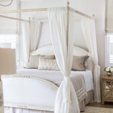 White Cottage Bedroom With Canopy Bed