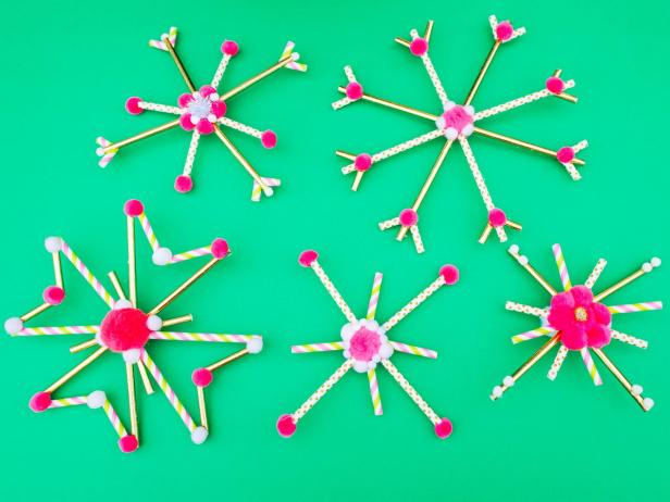10 Easy Snowflake Crafts