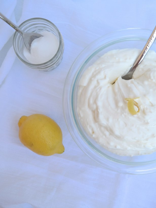 Using a mixer, combine cream cheese, heavy cream, lemon juice and sugar until smooth.