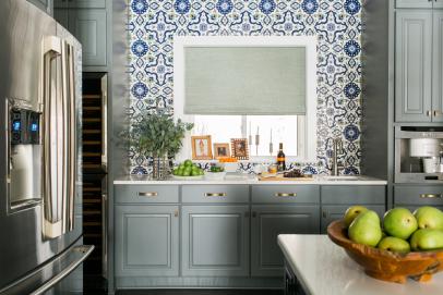 Discover Blue Kitchens: Bold Color Is Trending in 2023