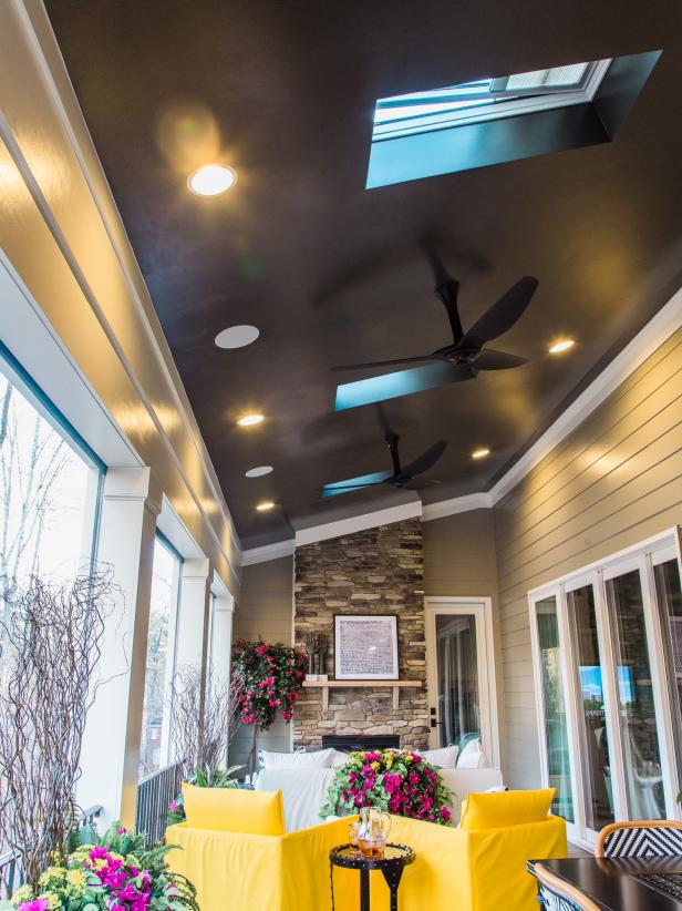 HGTV Smart Home 2016 Screened-In Porch With Skylights