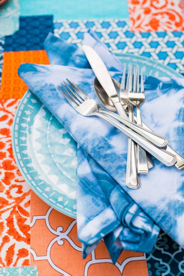 Remember how much fun tie dye was back in the day? Itâs back, but in a much more sophisticated wayâ¦ Give your table a well-traveled, eclectic look with these beautiful handmade Japanese inspired napkins.