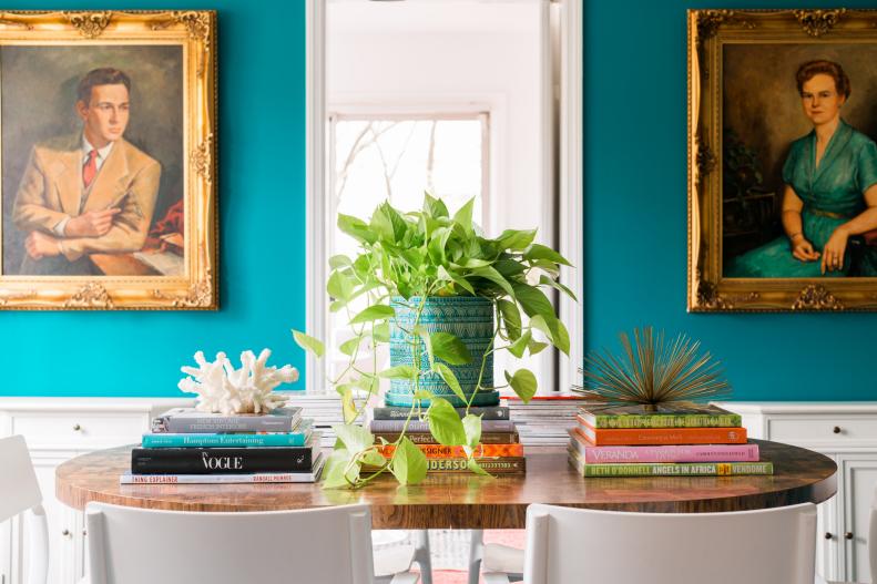 HGTV Spring House 2016: Decorating With Small Groups of Books