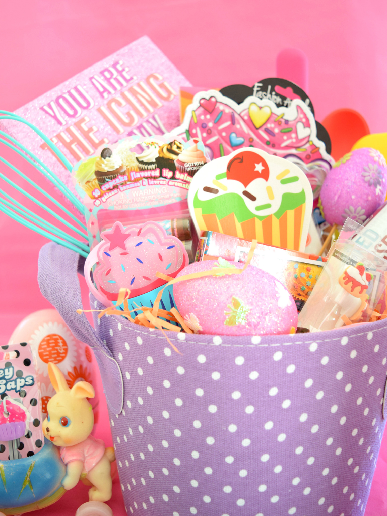 NUM NOMS SLIME LOTS OF FUN! BUBBLES GIRLS GIFT BASKET CANDY LAND 
