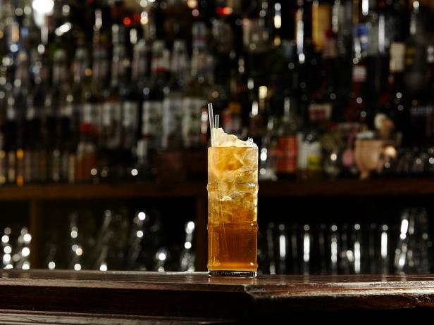 Cocktail on Bar 