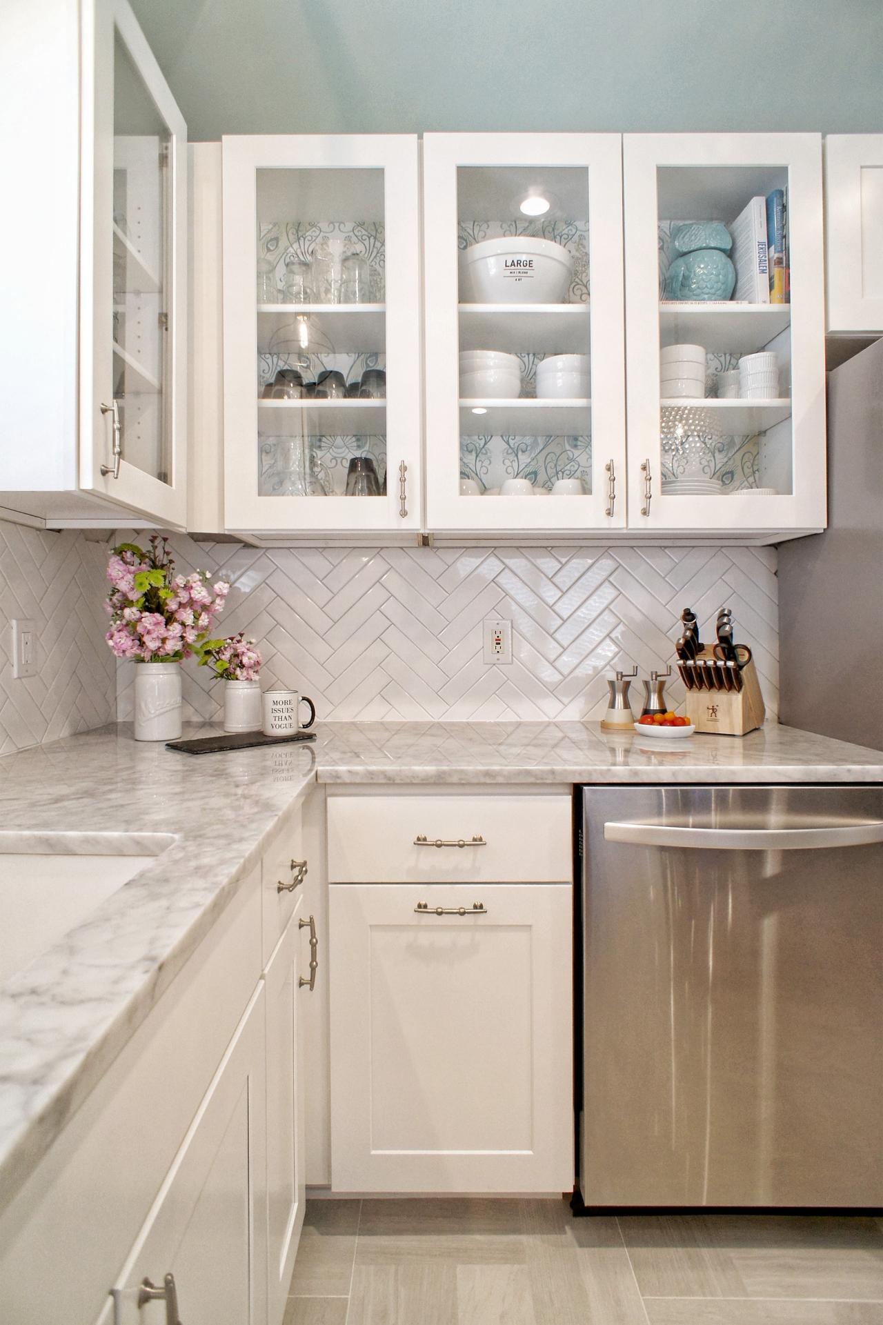 White and Gray Modern Kitchen With Herringbone Backsplash ...