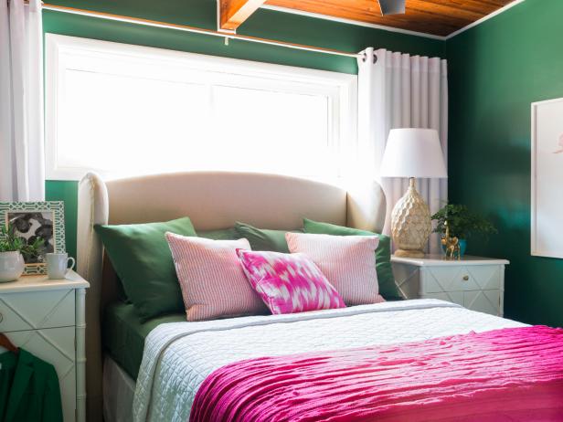 HGTV Spring House 2016 Bed With Green and Pink Bedding