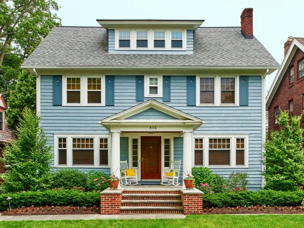 What Color Shutters for Light Blue House: Stunning Color Ideas