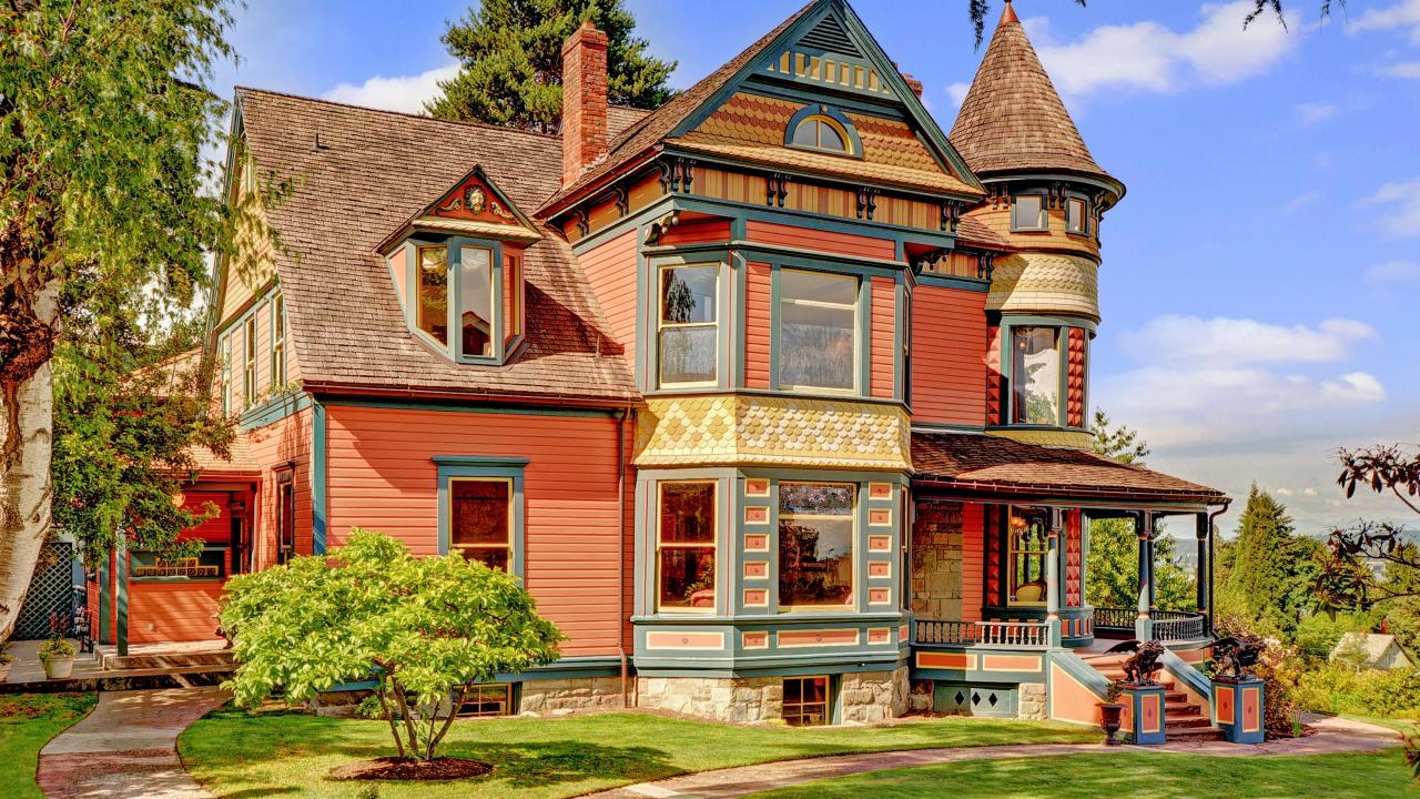 Take a look inside Seattle's modern mansions