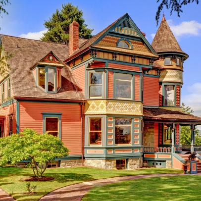 Victorian Exterior With Grassy Lawn