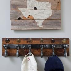 Rustic Hat Rack With Texas Wall Art