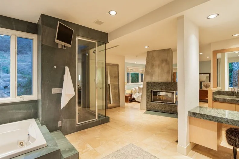 Neutral Contemporary Master Bathroom