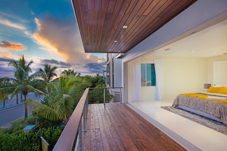 Contemporary Tropical Bedroom Balcony