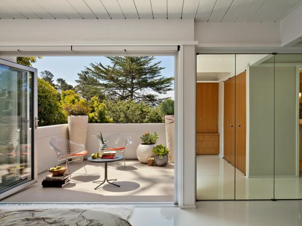 “The update of a Midcentury home in Carmel, California had multiple goals, bringing 21st century comfort and LEED-certified energy efficiency to an older home, without increasing the footprint or sacrificing its vintage appeal,” says architect Mary Ann Schicketanz of Studio Schicketanz. Choosing Midcentury furnishings like the classic Bertoia Diamond Lounge Chairs, designed by sculptor Harry Bertoia for Knoll in 1952, helped create a look in keeping with the home’s architecture