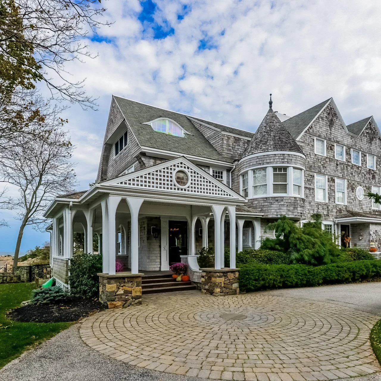7 Cape Cod Ideas House Styles Victorian Homes Victorian Architecture