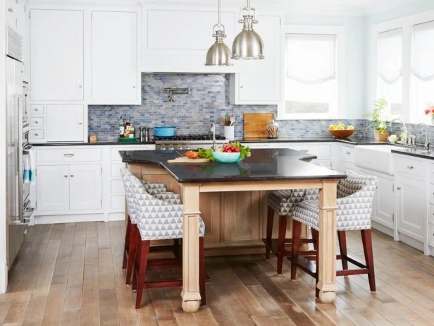 Home Decorating Ideas From a Professional-Grade Kitchen | HGTV