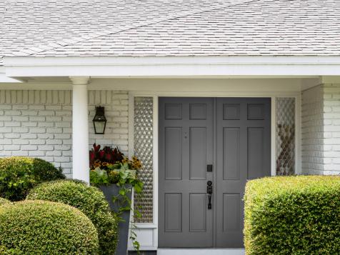 The Dos and Don'ts of Painting a Front Door