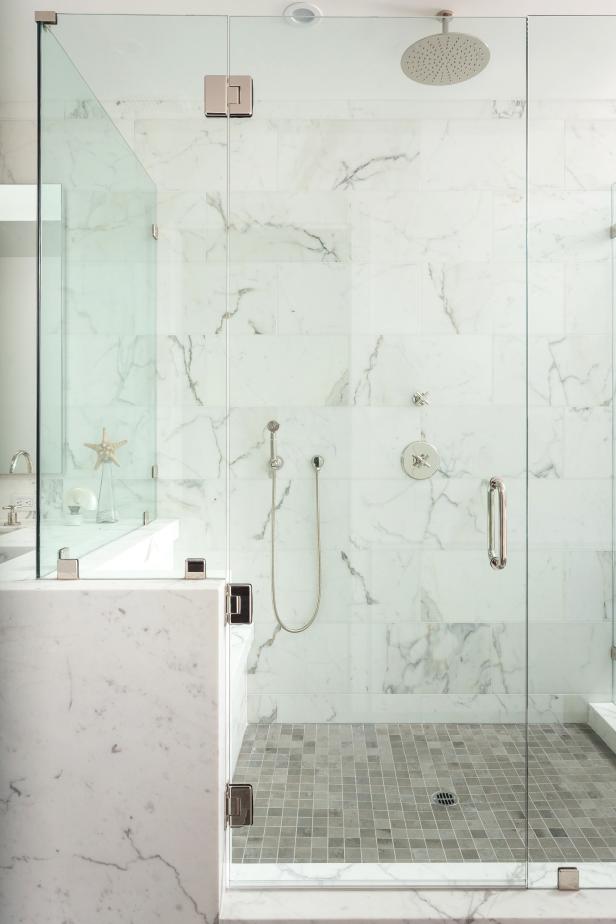 Marble Bathrooms We Re Swooning Over, What Colour Goes With Marble Tiles