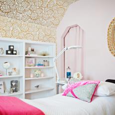Pink and Gold Lash Studio With Mirror