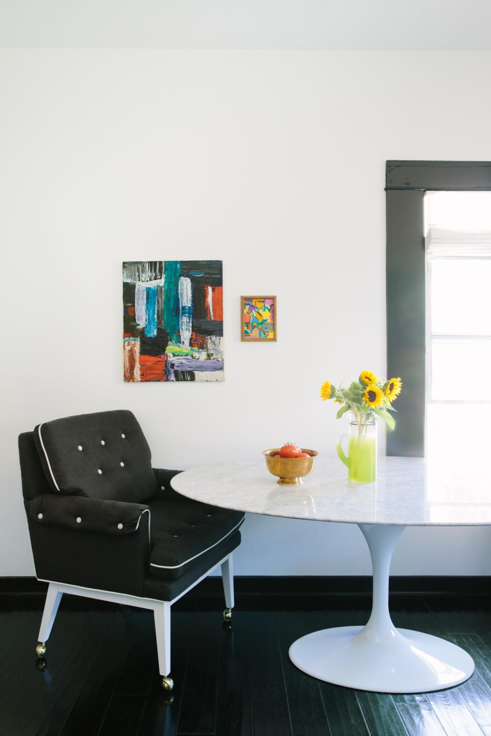 Breakfast Nook With Cozy Black Armchair | HGTV