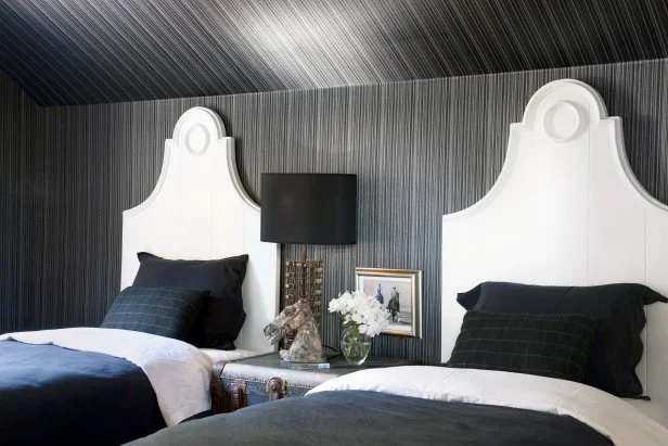 Black White And Gray Bedroom Decorating Ideas: Stunning Style Tips