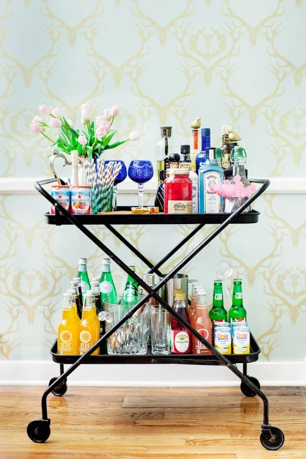 How to Outfit a Bar Cart: Stylish Tips for a Chic Home Bar
