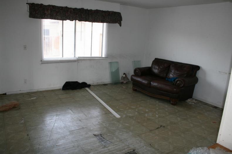 Dirty Living Room Before Renovations