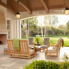 Outdoor Entertaining in Style in this Covered Veranda 