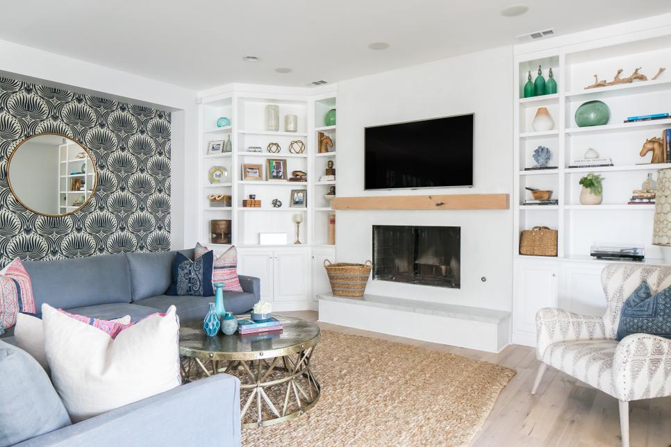White Coastal Living Room 