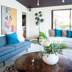 Design in Midcentury Modern Living Room Complements Exterior Views
